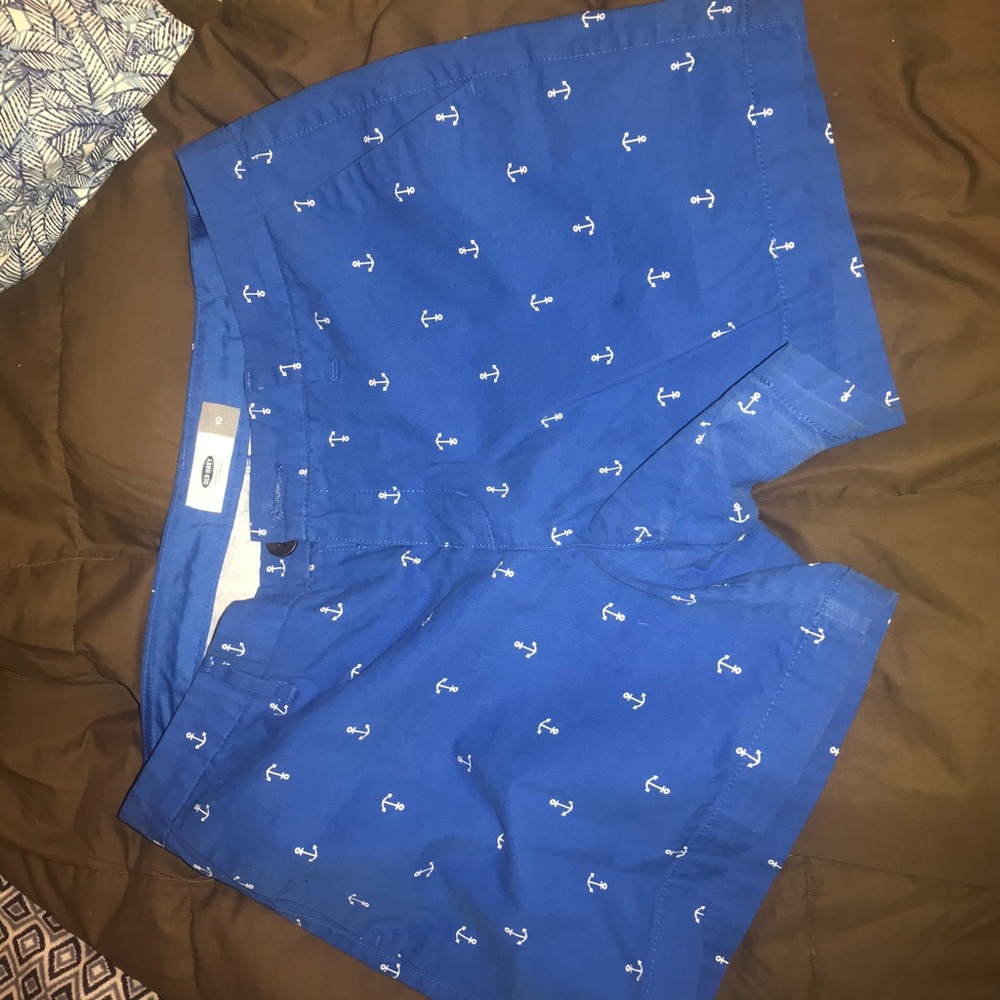 gap shorts 10